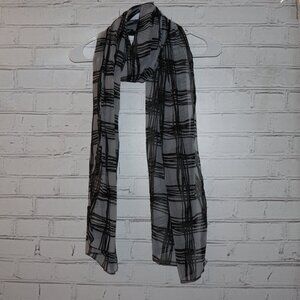 🖤 Apt. 9 Black & White Grid Scarf · 20" x 80" Modern, lightweight Apt. 9 scarf